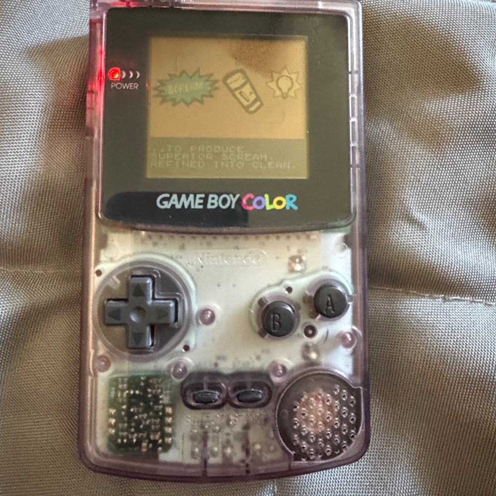 Gameboy Color: clear purple - Picture 2 of 5
